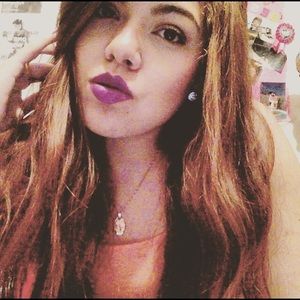 Meet your Posher, Mayra